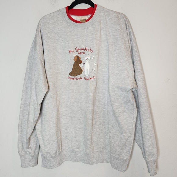 "My Grandkids are Pawsitively Purrfect" embroidered grey sweatshirt. Size 2X - Picture 5 of 14